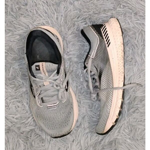 Brooks Transcend 7 Shoe Grey Pink Women Size 6.5 Road Running GuideRail